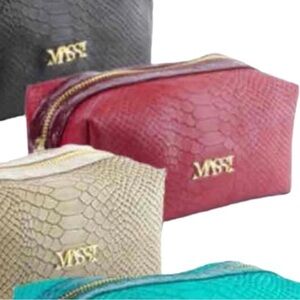 MASSI Casella de Serpente Zip Top Cosmetic Bag in Burgundy